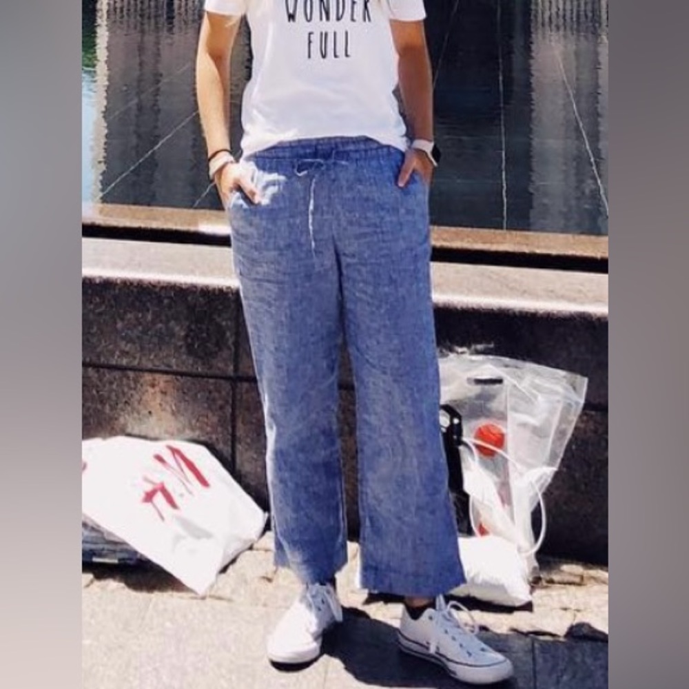 Blue flowy linen pants with faint white stripes, women’s size 4